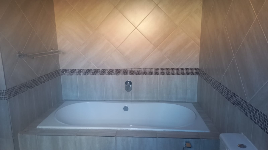 3 Bedroom Property for Sale in Grasslands Free State